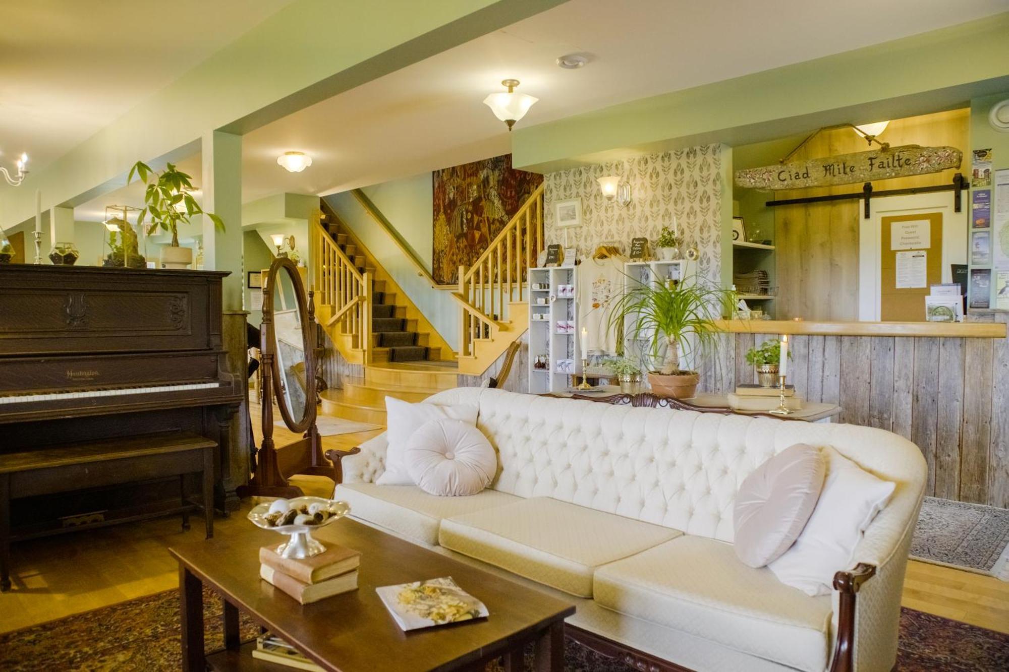 Chanterelle Inn & Cottages Baddeck Ngoại thất bức ảnh